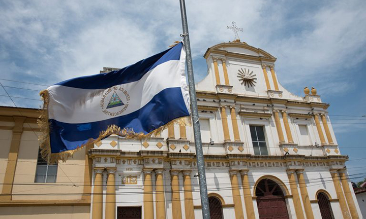 Dictadura de Ortega obliga a iglesias a pagar impuestos en Nicaragua