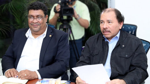 Roberto Samcam advierte sobre “los intereses oscuros” de Ortega con Valdrack Jaentschke en el SICA