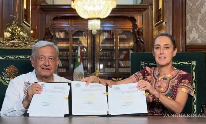 Presidente de México firma decreto de reforma judicial pese a la suspensión de un tribunal