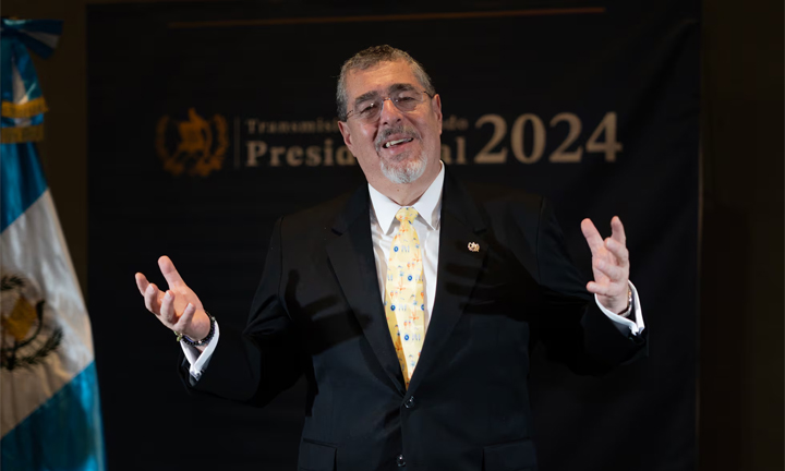 Presidente de Guatemala confirma acogida de 135 presos políticos de Nicaragua