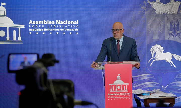Asamblea Nacional de Venezuela pide a Maduro romper relaciones con España